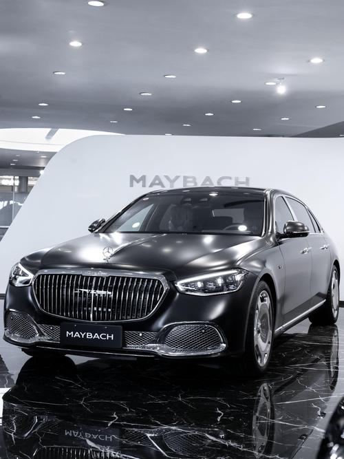 深圳37岚图汽车的售后服务让用户无忧出行，迈巴赫未来的豪华车趋势